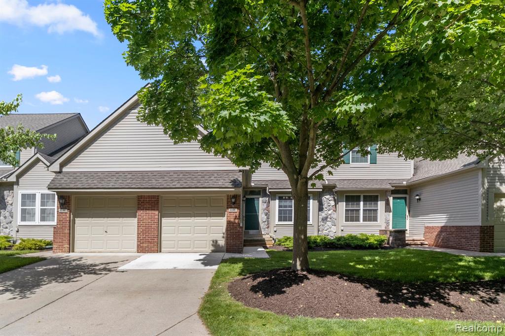 30997 CENTENNIAL Drive, Novi, MI 48377 — Photo 39