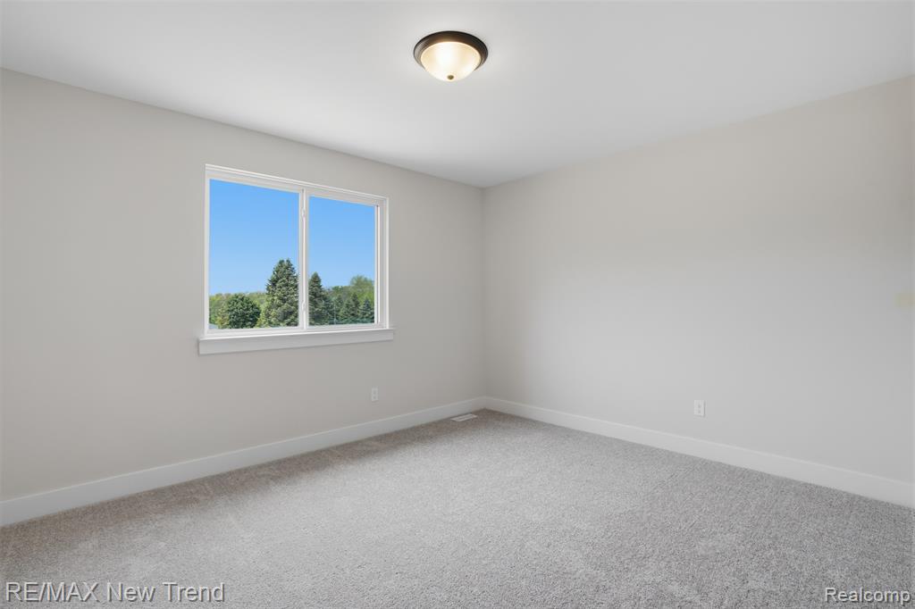 2100 Crested Butte Drive, White Lake, MI 48383 — Photo 39