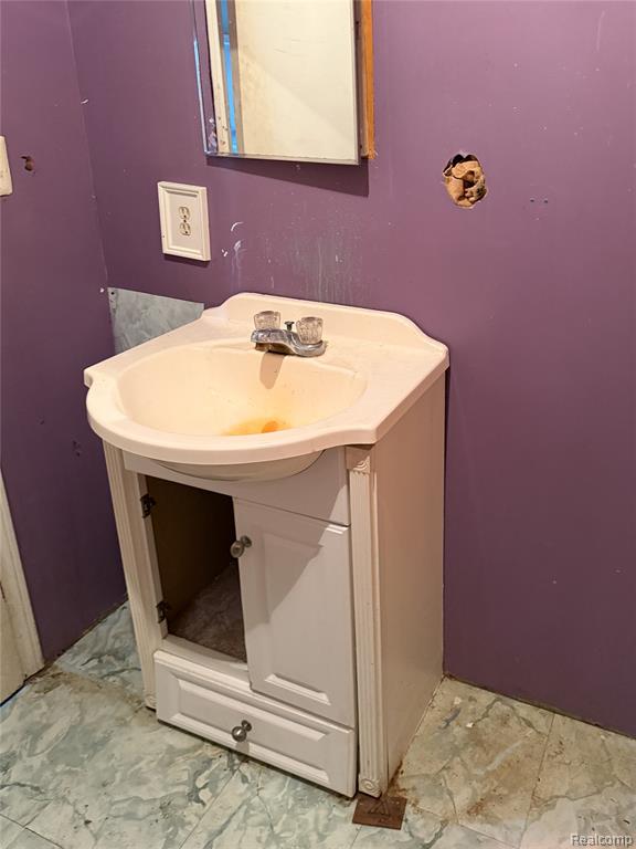 4408 Hartley, White Lake, MI 48383 — Photo 8