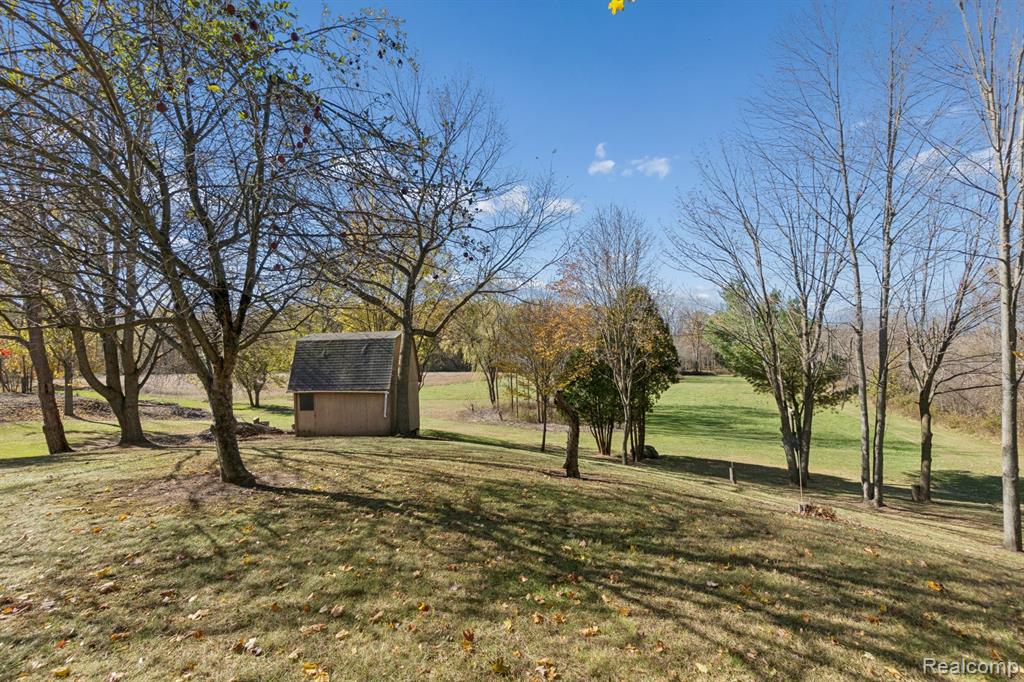 15016 East Road, Montrose, MI 48457 — Photo 17