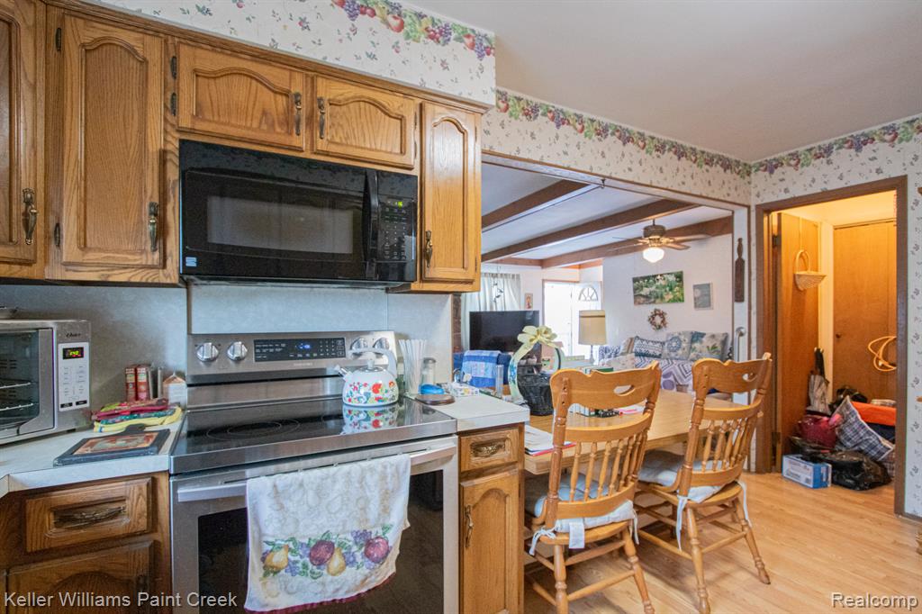 4926 E 12 Mile Road, Warren, MI 48092 — Photo 9