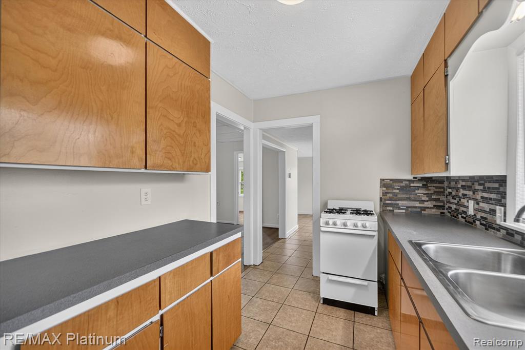 501 Kaiser Road, Gregory, MI 48137 — Photo 12