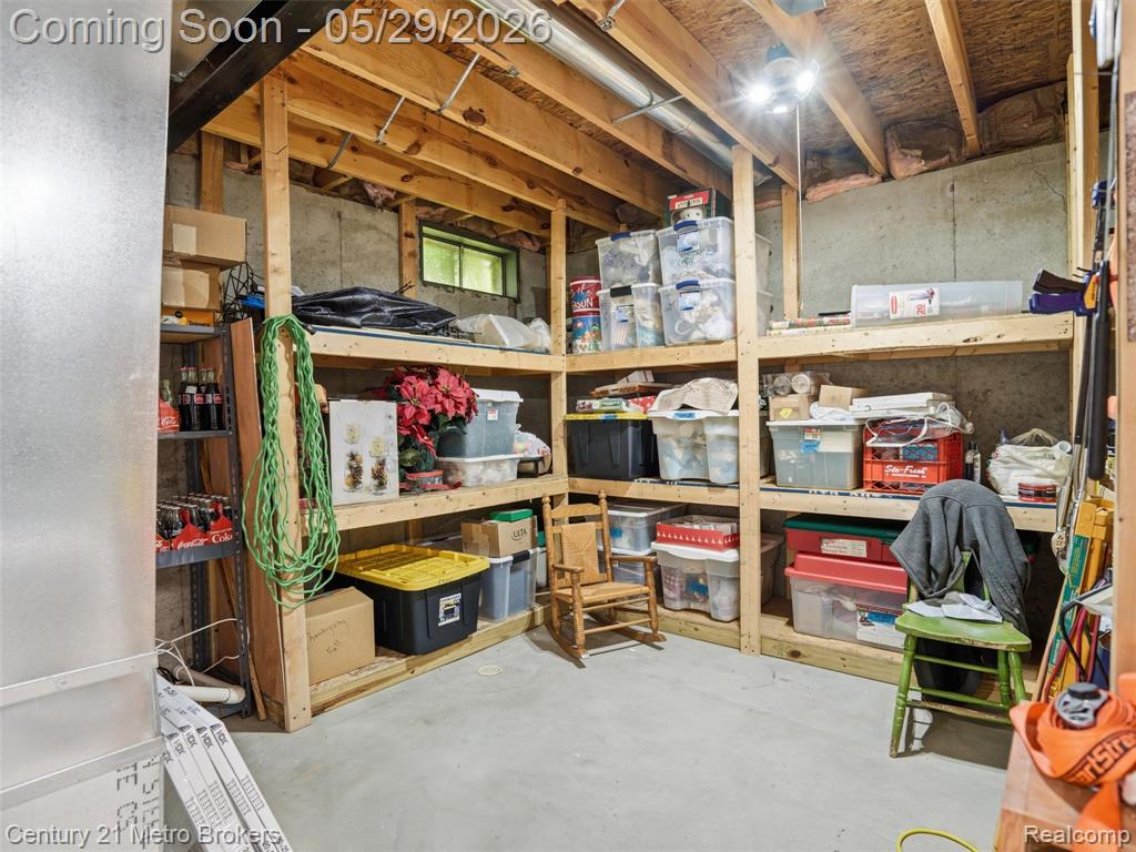 11447 N Latson Road, Linden, MI 48451 — Photo 32