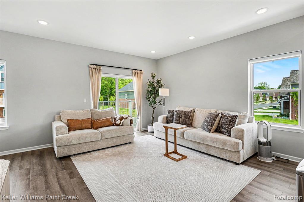 750 Huntley Lane, Troy, MI 48085 — Photo 2