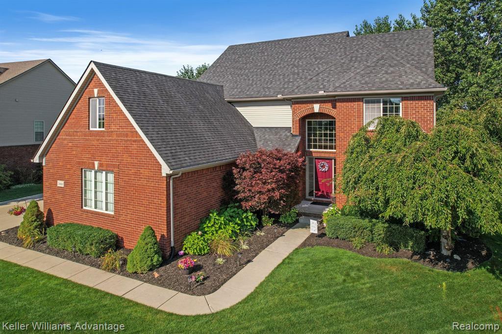 24601 BROMPTON Way, South Lyon, MI 48178 — Photo 36