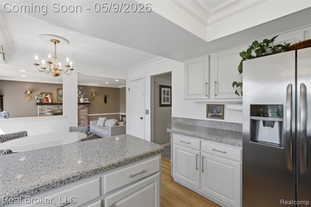 5037 Bantry Drive, West Bloomfield, MI — Photo 14