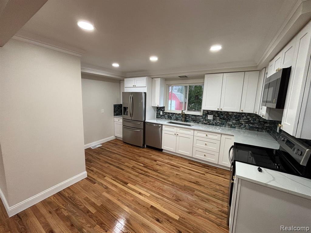 53230 LUANN Drive, Shelby Twp, MI 48316 — Photo 19