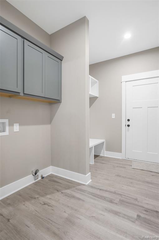 8451 Woodridge Drive, Davison, MI 48423 — Photo 14