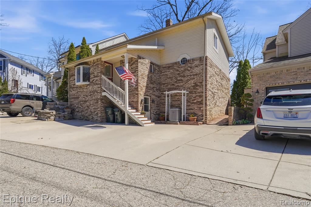 423 Shady Oaks Street, Lake Orion, MI 48362 — Photo 29