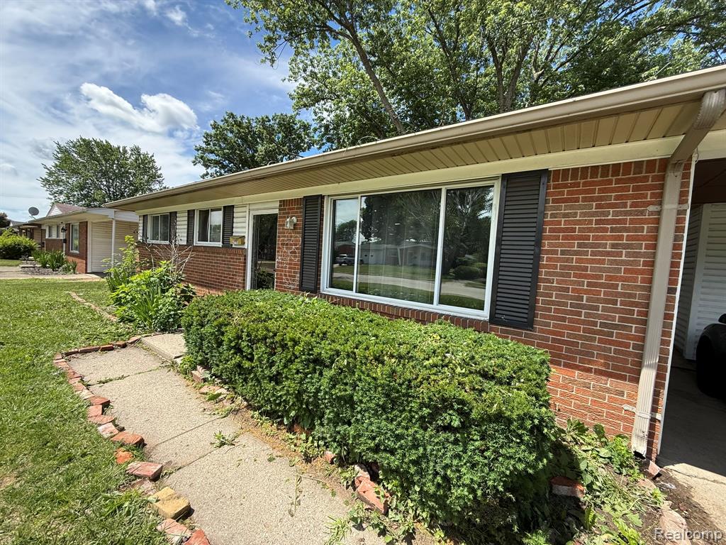 43105 Penny Drive, Sterling Heights, MI 48314 — Photo 12