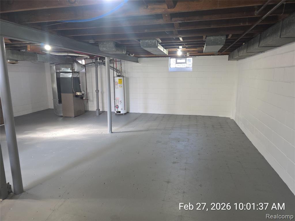 25695 Orchard Drive, Dearborn Heights, MI 48125