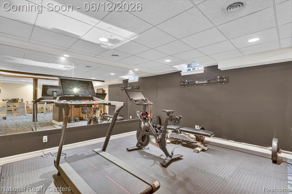 1042 Saint Andrews, Highland, MI — Photo 36