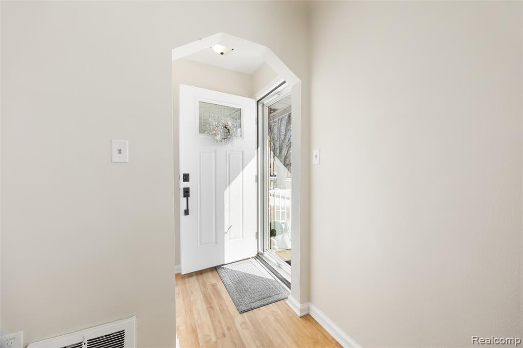 7814 Park Avenue, Allen Park, MI 48101 — Photo 6