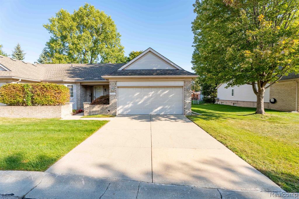 41225 Greenspire Drive, Clinton Twp, MI 48038 — Photo 39