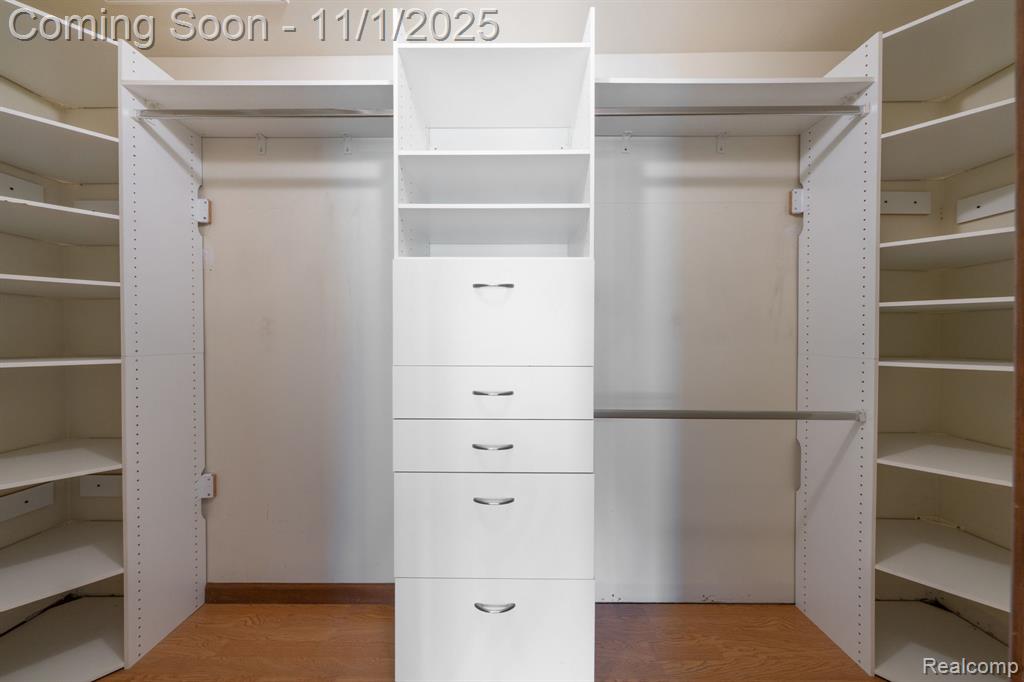 6893 Mountain Drive, Troy, MI 48098 — Photo 36