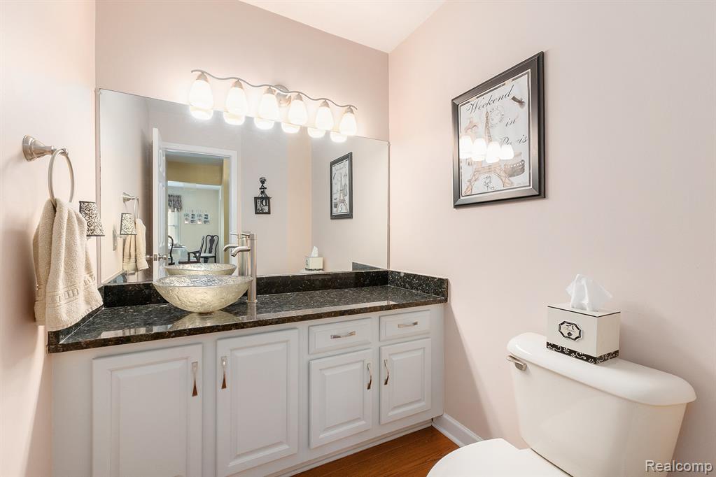 6907 KINGS MILL Drive, Canton, MI 48187 — Photo 16