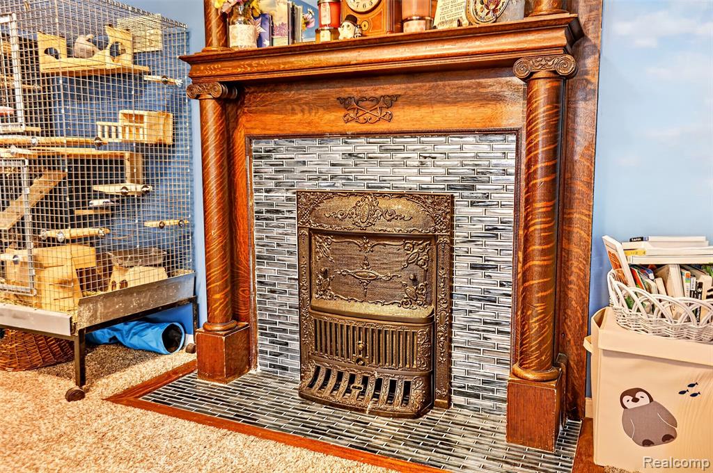 647 N Washington Street, Owosso, MI 48867 — Photo 17