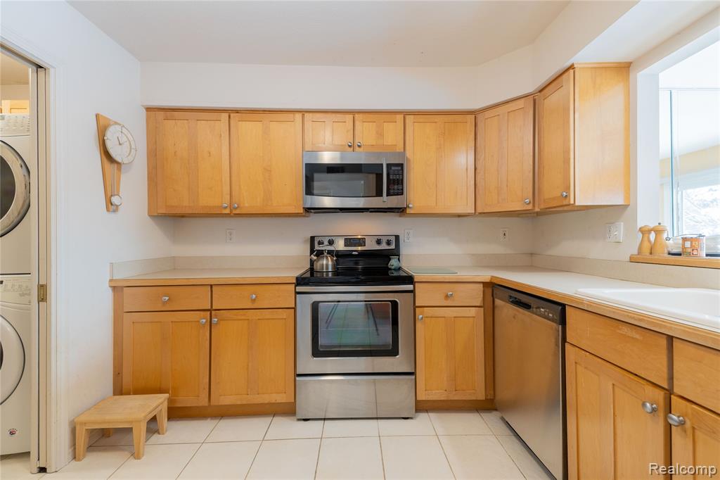 27824 Reo Road, Grosse Ile, MI 48138 — Photo 15