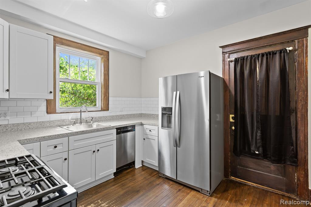 7501 DUNEDIN Street, Detroit, MI 48206 — Photo 6