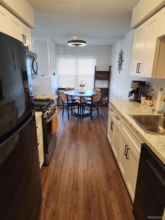 22842 RENFORD Street, Novi, MI — Photo 14