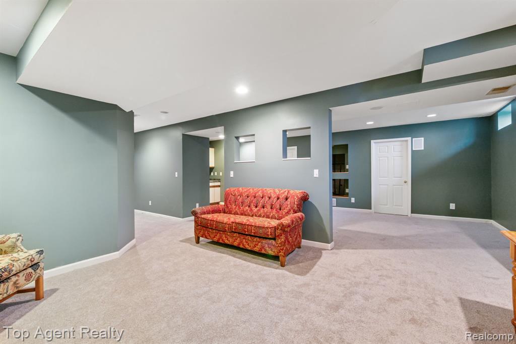 52806 Muirfield Drive, New Baltimore, MI — Photo 32