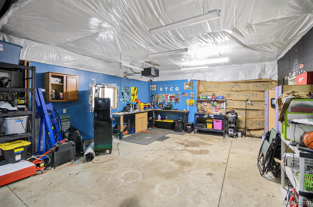 60742 11 Mile Road, South Lyon, MI 48178 — Photo 17