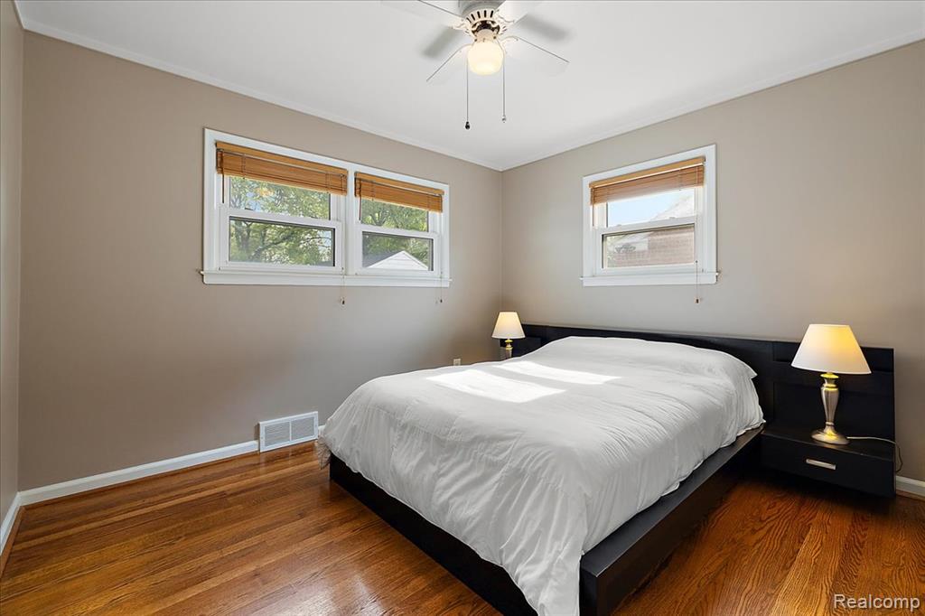 436 W Sunnybrook Drive, Royal Oak, MI 48073 — Photo 22