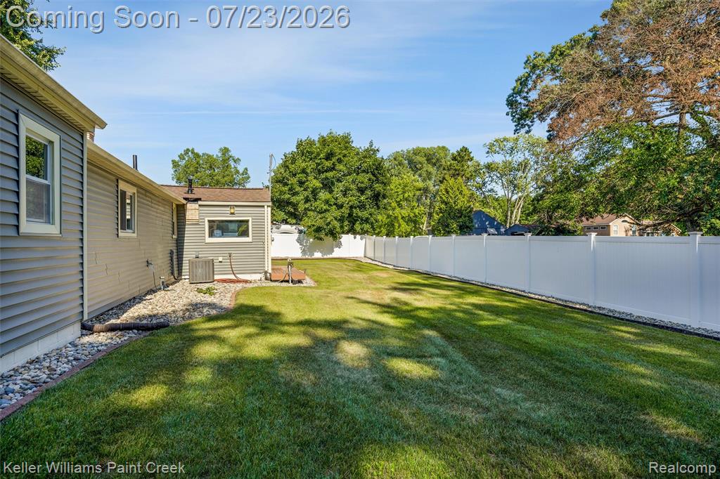 423 East Road, Holly, MI 48442 — Photo 31