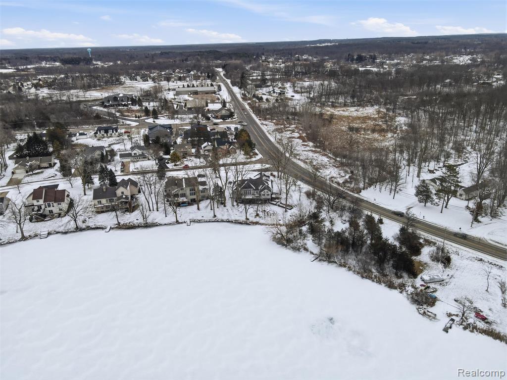 1393 Eden Gardens Drive, Fenton, MI 48430 — Photo 49