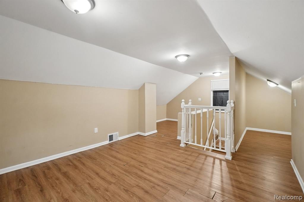 9072 Burt Road, Detroit, MI 48228 — Photo 20