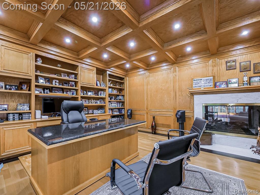 17477 IRIS Circle, Clinton Twp, MI 48036 — Photo 22