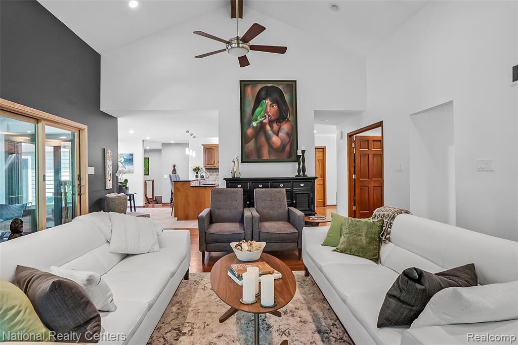 11500 Lisa Lori Lane, South Lyon, MI 48178 — Photo 26