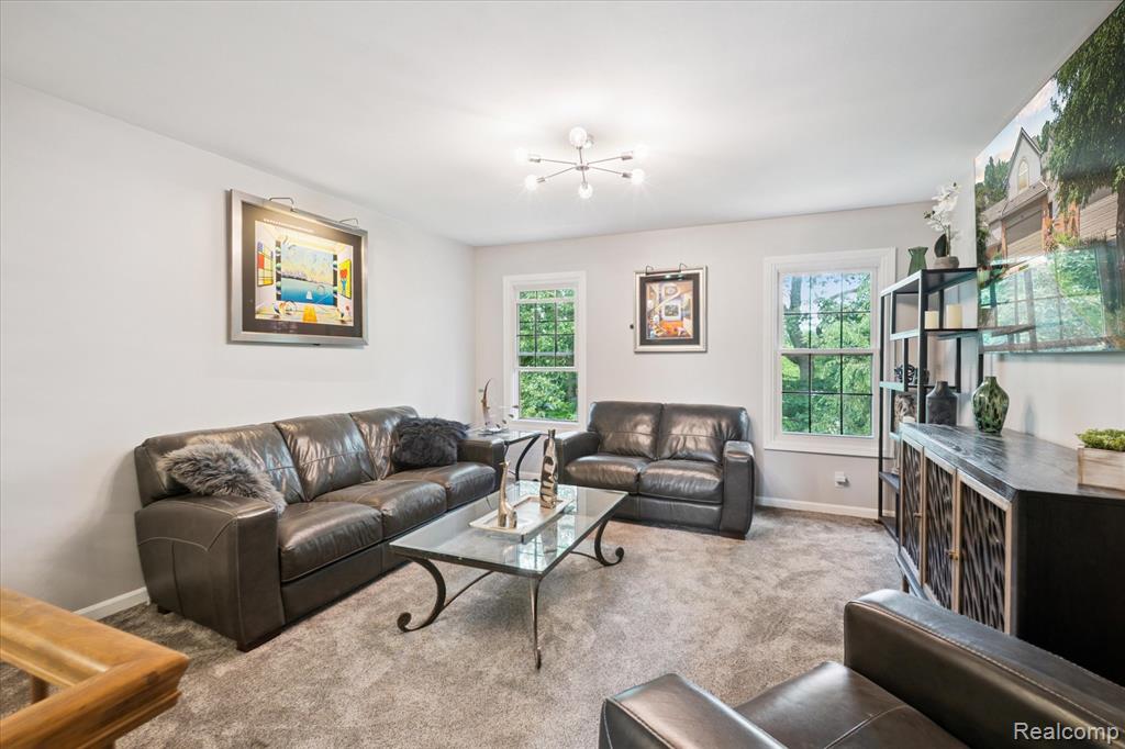 840 Woodridge Hills Drive, Brighton, MI 48116 — Photo 9