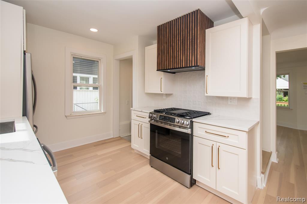 2330 Buckingham Avenue, Berkley, MI 48072 — Photo 15