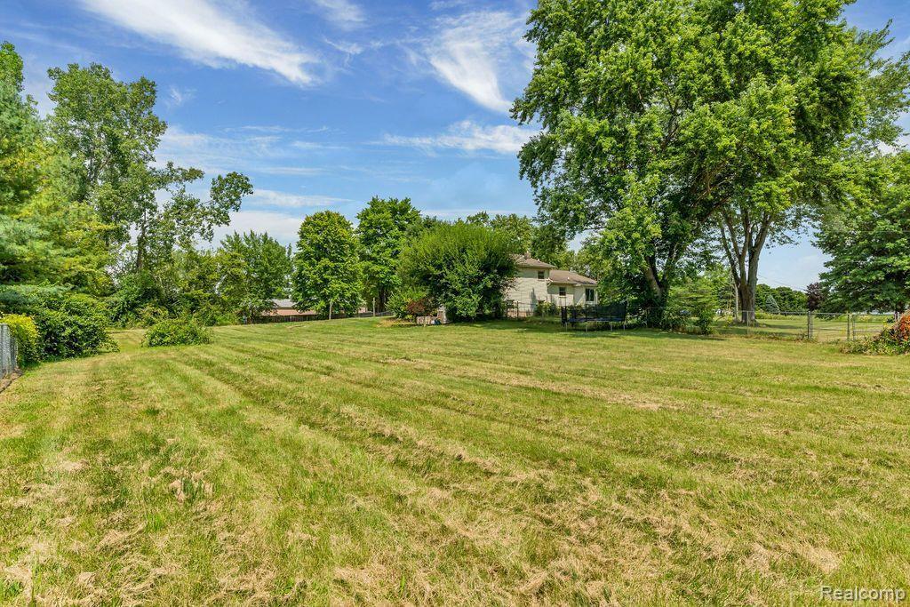 12520 SEYMOUR Road, Burt, MI 48417 — Photo 32