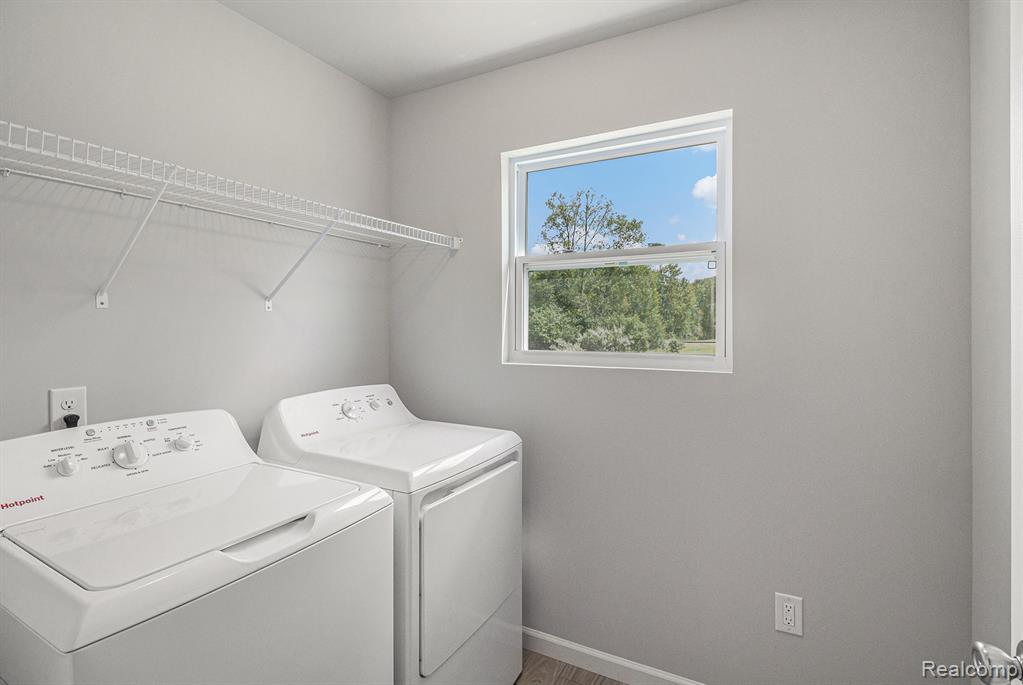 112 FOREST Way, Davisburg, MI 48350 — Photo 6