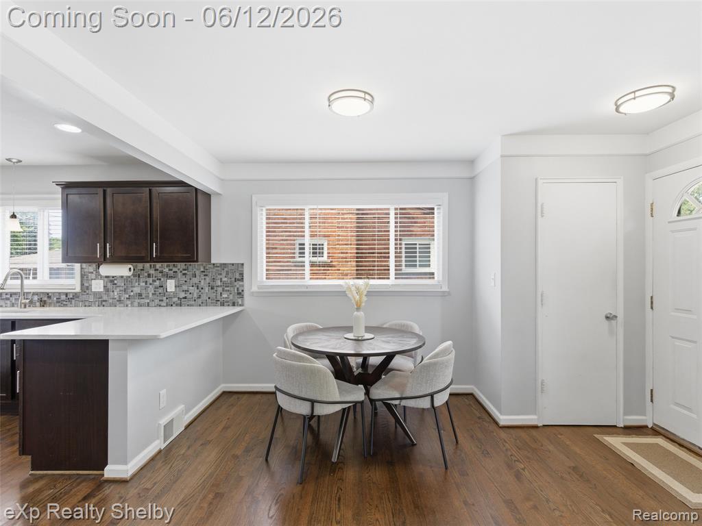 29451 Mark Avenue, Madison Heights, MI 48071 — Photo 16