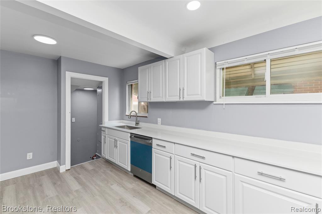 20214 Greeley Street, Highland Park, MI 48203 — Photo 8