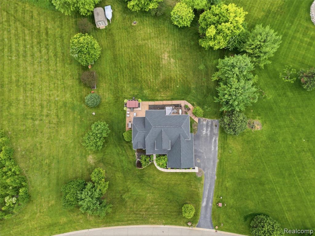 1232 Thorn Ridge Drive, Howell, MI 48843 — Photo 47
