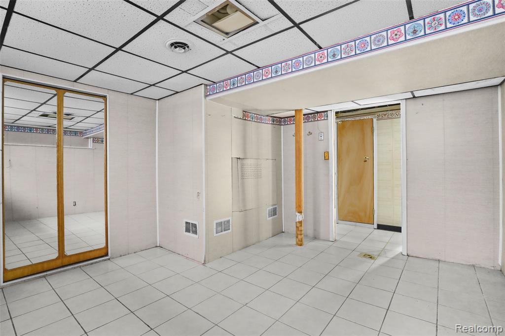 5003 Maple Street, Dearborn, MI 48126 — Photo 31