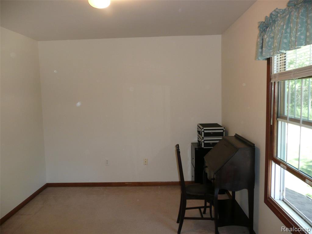 2388 Ava, Howell, MI 48843 — Photo 18
