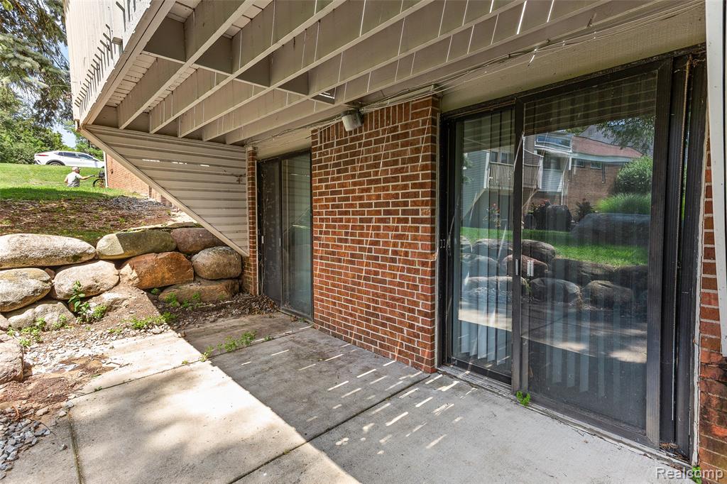 5317 Fairway Lane, West Bloomfield, MI 48323 — Photo 48