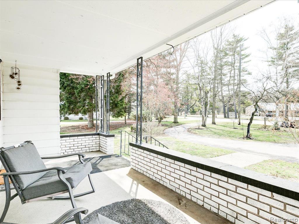 4316 PINE GROVE Avenue, Fort Gratiot, MI 48059 — Photo 3
