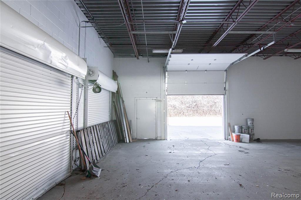 4120 W Pierson Rd, Flint, MI 48504 — Photo 9