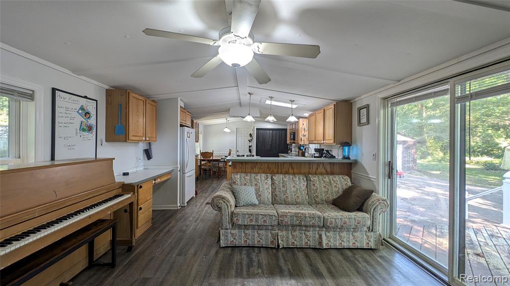 8642 Pine Court, Clio, MI 48420 — Photo 14