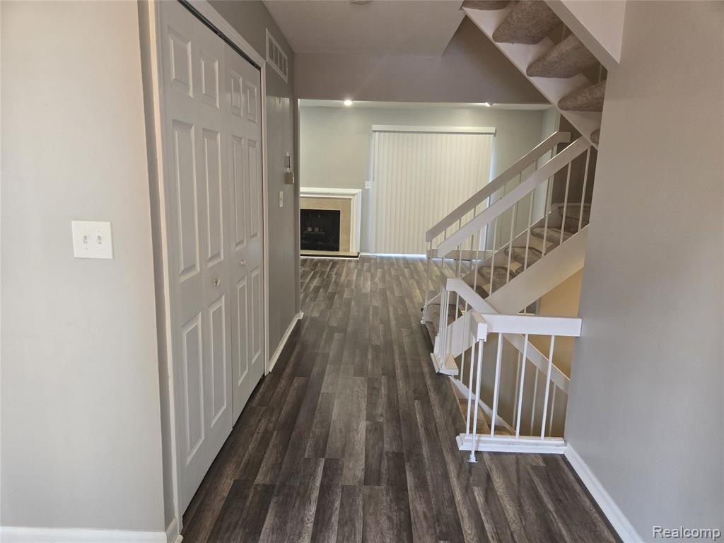 5353 Wright Way W, West Bloomfield, MI — Photo 2