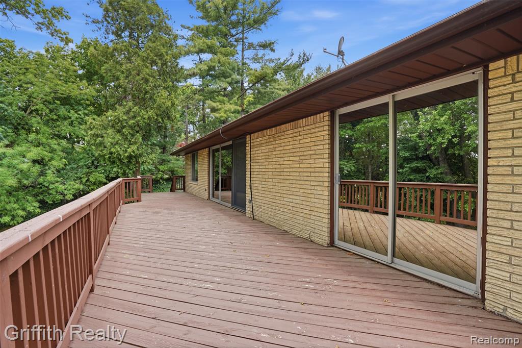 10646 Kenicott Trail, Brighton, MI 48114 — Photo 31