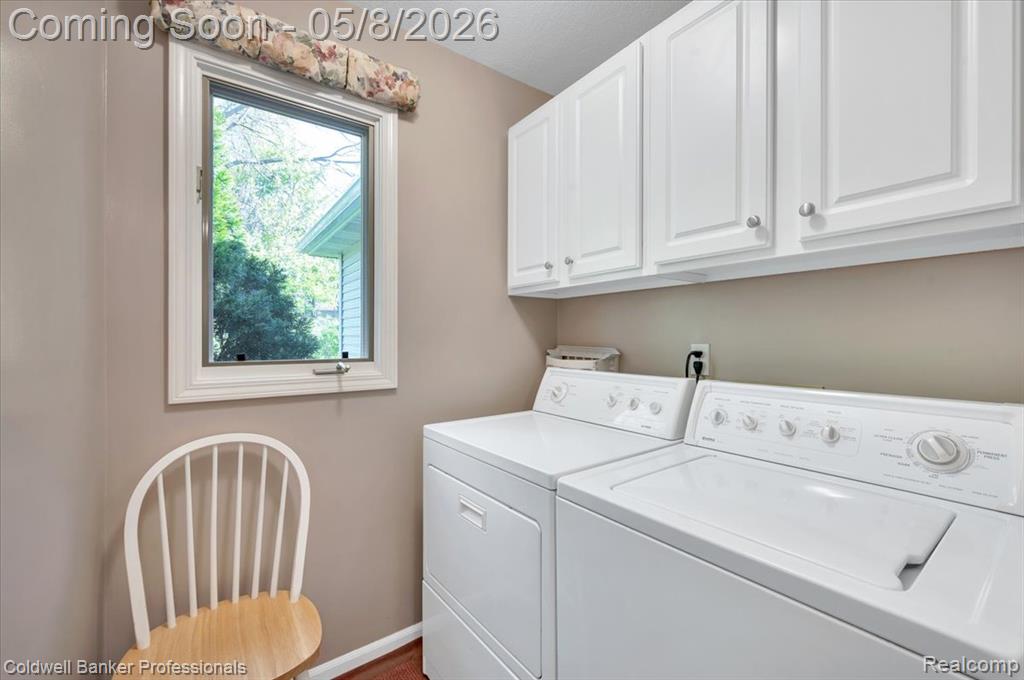 2243 Ridgemoor Court, Burton, MI 48509 — Photo 21