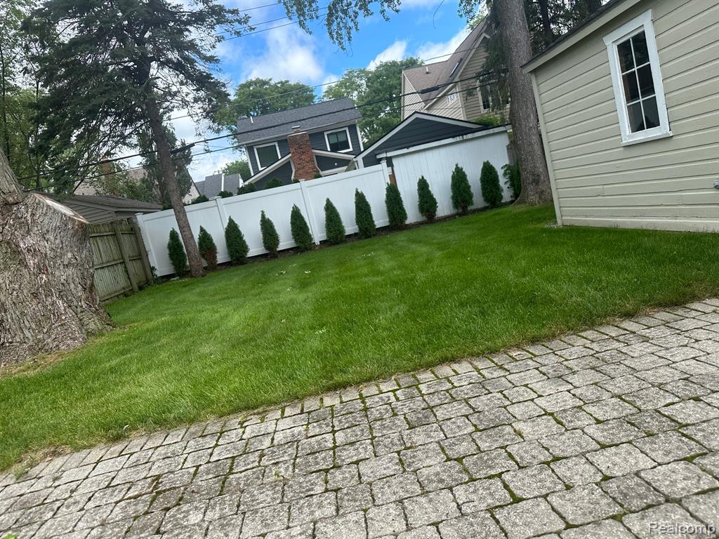 551 BIRD Avenue, Birmingham, MI 48009 — Photo 27