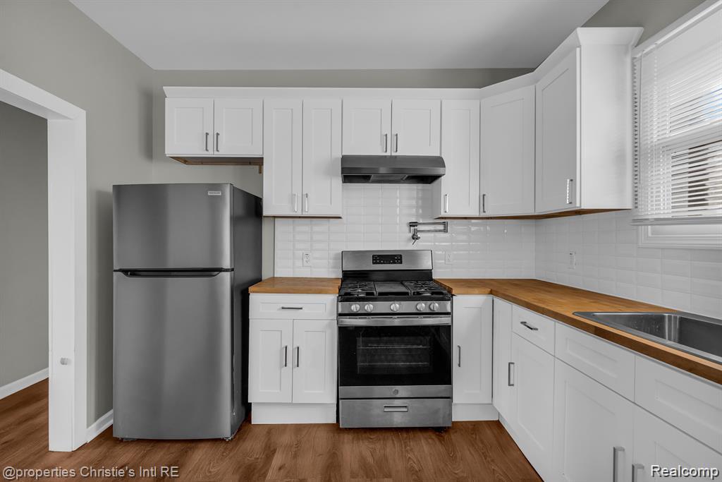 2508 Clairmount, Detroit, MI 48206 — Photo 12